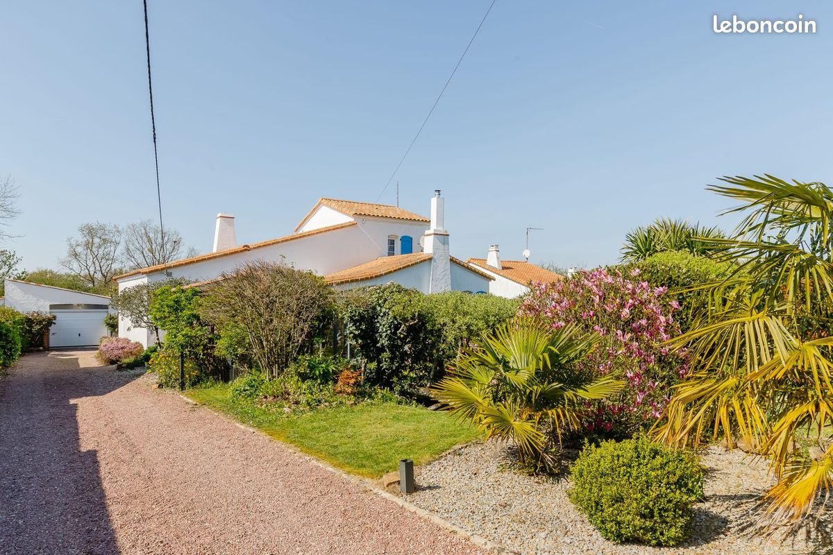 Maison 6 pièces 111 m² · à Aubigny-les Clouzeaux · 111 m² · 247 000 €