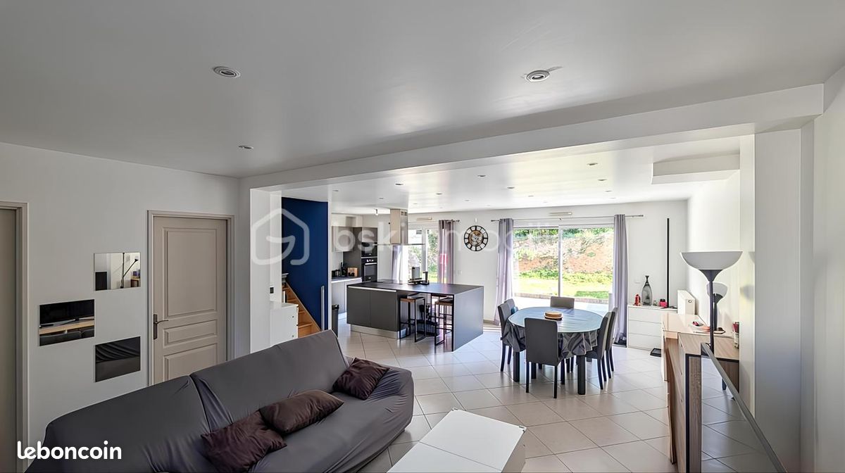 Maison 5 pièces 105 m² · à Corbeil-Essonnes · 105 m² · 299 900 €