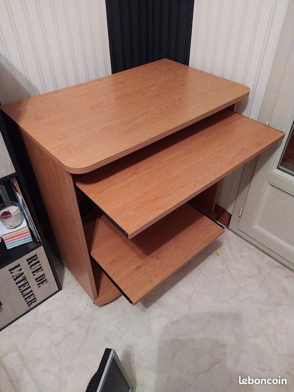 Bureau (image 2)