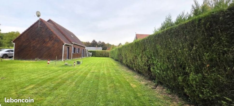 Maison 5 pièces 130 m² · à Saint-Hellier · 130 m² · 800 €