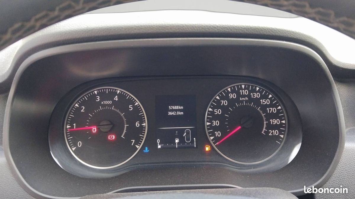 DACIA Duster Blue dCi 115 4x4 Prestige (image 14)