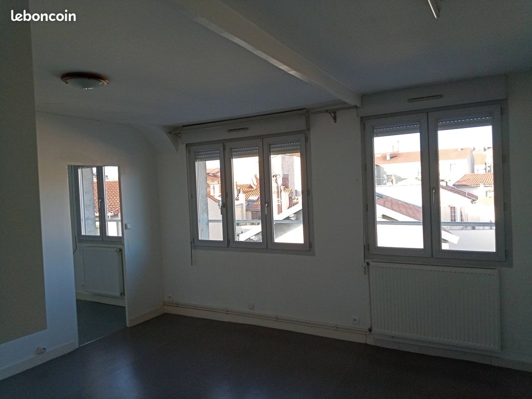 RIOM-F2 40m²- 599 Compris Chauffage - (image 2)
