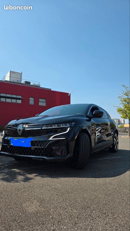 Megane e-tech techno ev60 220ch super charge
techno ev60 220ch super charge
techno ev60 220ch super charge (image 1)