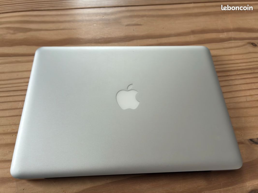 Apple macbook pro 13.3" core i5 2.4ghz 8go ram 1 to (500go s à