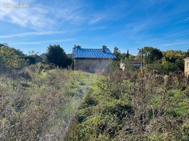 Terrain 756 m² MENIGOUTE