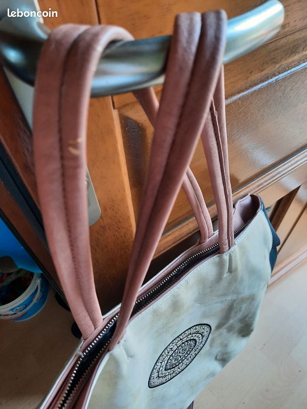 Vends sac à main desigual (image 5)