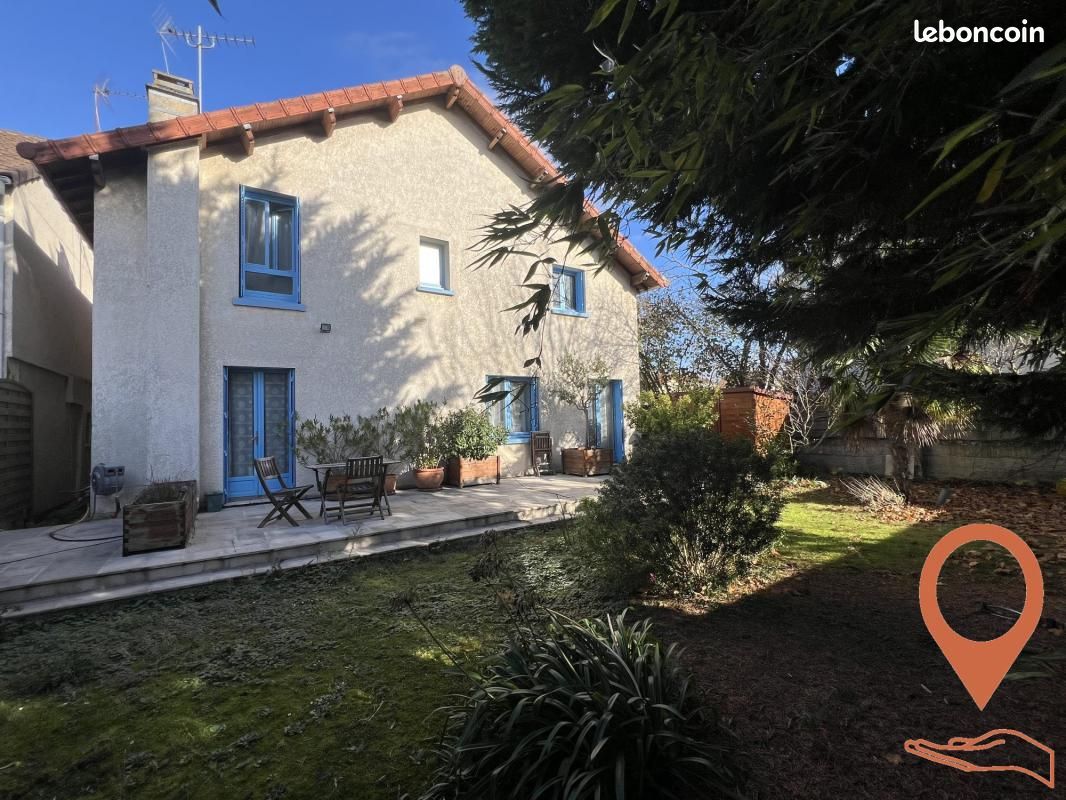 Maison 9 pièces 162 m² · à Sartrouville · 162 m² · 584 500 €