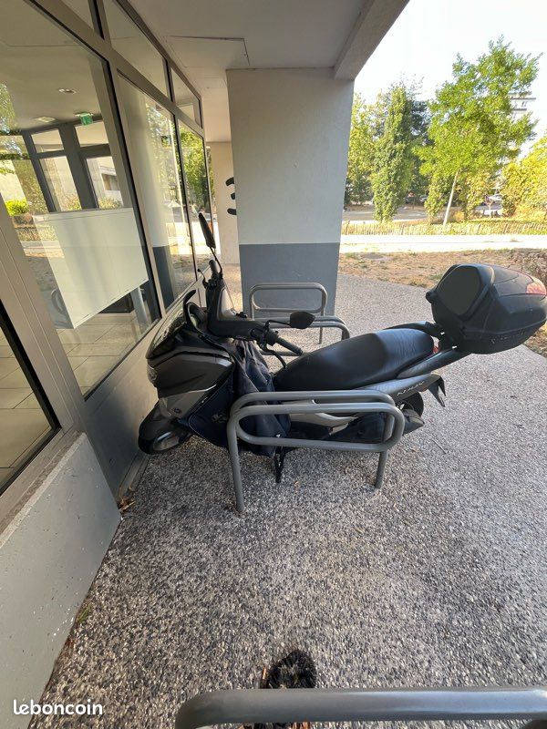 N max 125 (image 2)