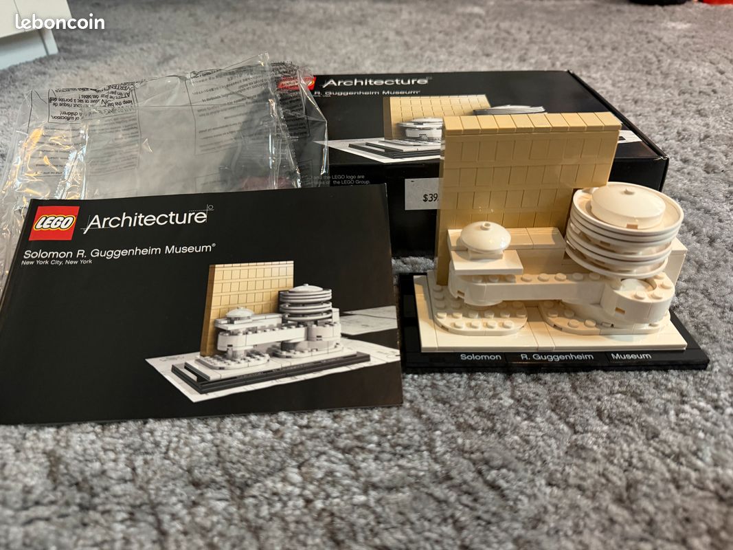 Lego Architecture Solomon R Guggenheim Museum 21004 Collection