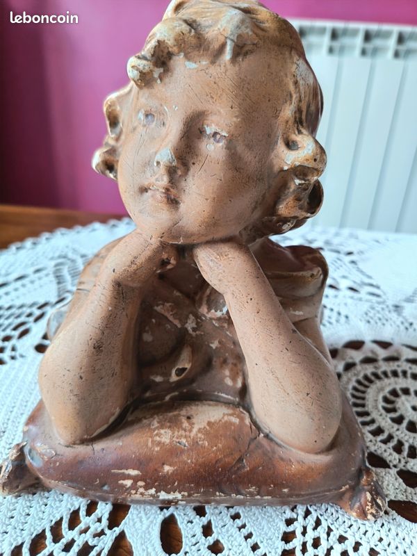 Figurine Femme Terre Cuite Banque d'image et photos - Alamy