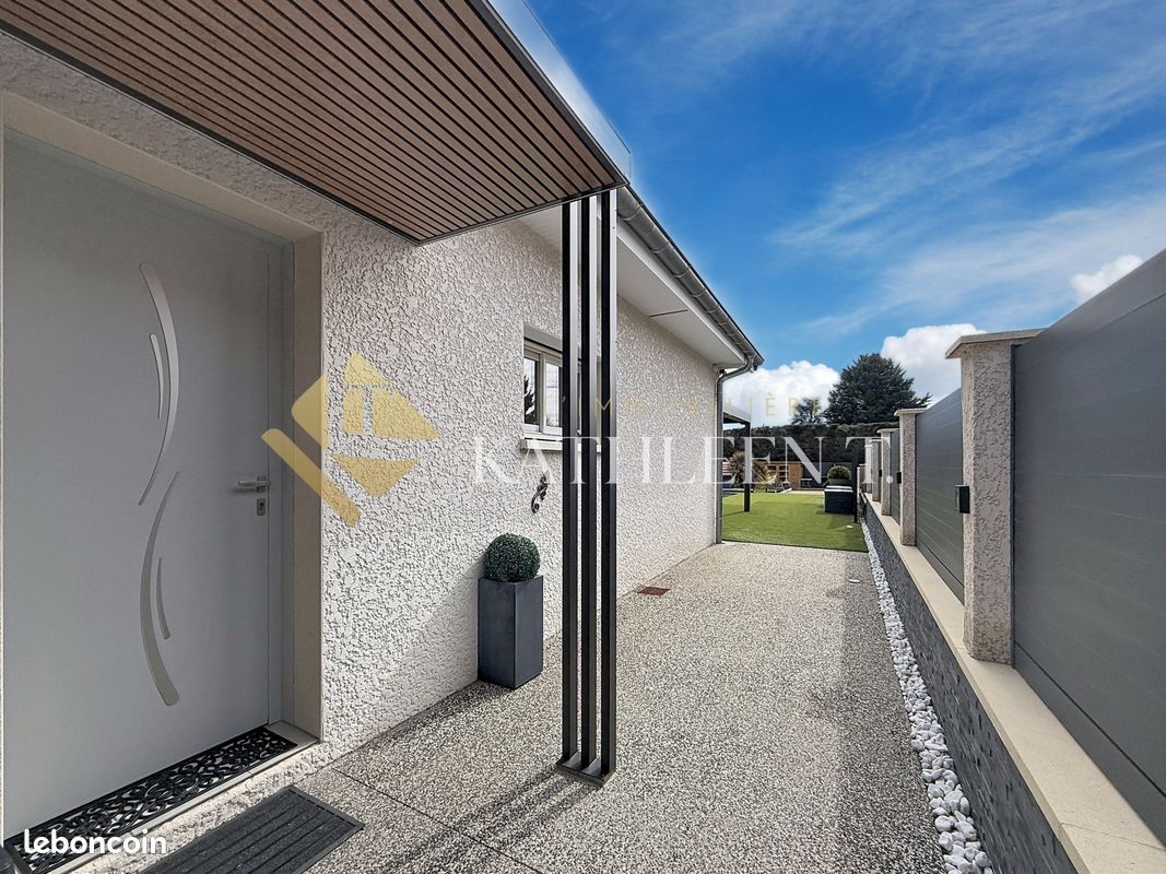 Maison 5 pièces 119 m² · à Montcarra · 119 m² · 399 000 €