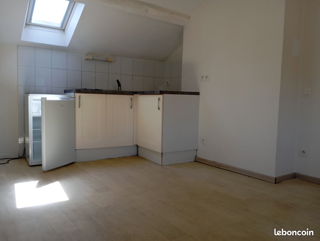 Appartement 1 pièce 20 m² · à Saumur · 20 m² · 325 €/mois