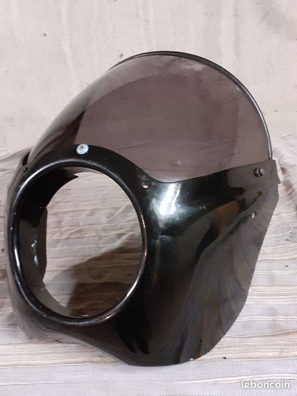 Adaptable 1 bulle café racer street saute vent style guzzi harley honda triumph yamaha morini bsa kawasaki bmw harley davidson . 49 euros (image 1)