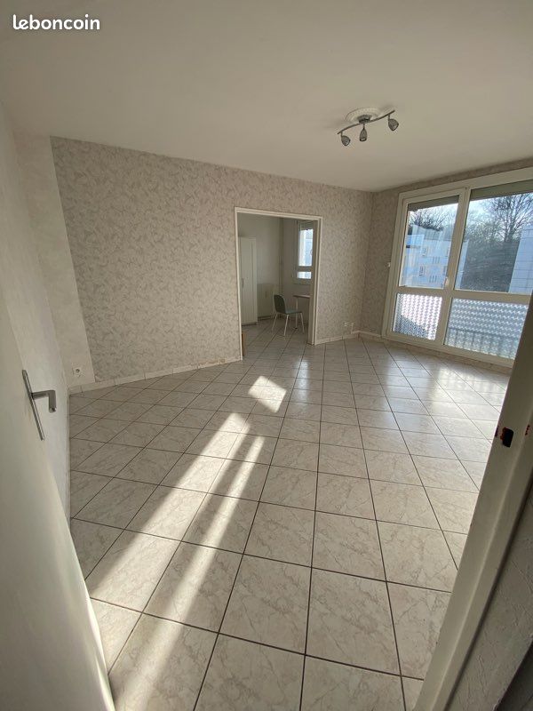 Appartement 5 pièces 90 m² · à Valentigney · 90 m² · 48 000 €