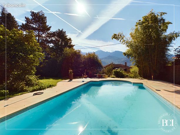Villa 7 pièces 194 m²