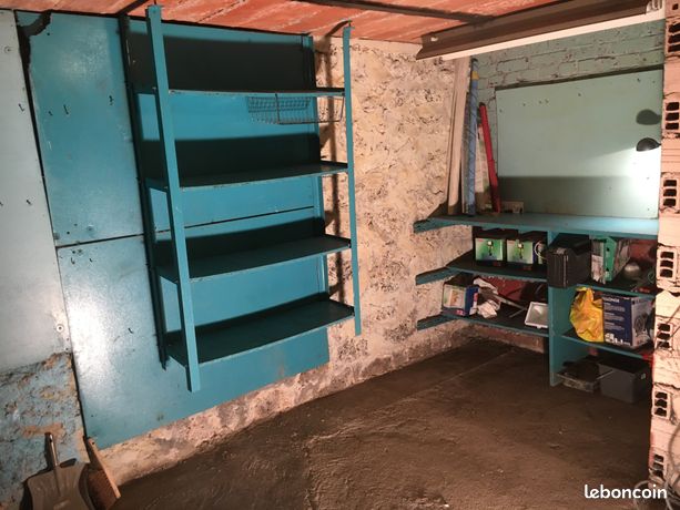 Location GRANDE CAVE 10m2 multifonctions avec établi et étagères | sécurisée, saine, sèche, bien ventilée et accessible 24h/24, 7J/7 en centre-ville à Villeneuve-La-Garenne (92390)