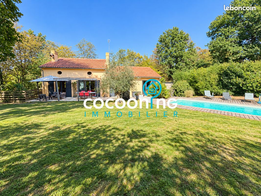 Maison 6 pièces 207 m² · à Saint-Fiacre-sur-Maine · 207 m² · 485 000 €