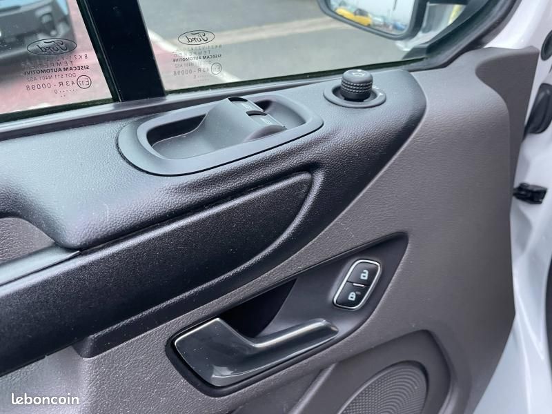 Ford Transit Custom Fg 280 L1H1 2.0 EcoBlue 130 S&S Trend Business BVA6 7cv (image 23)