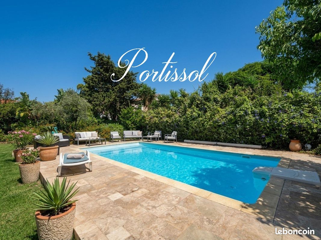 Maison 8 pièces 200 m² · à Sanary-sur-Mer · 200 m² · 1 990 000 €