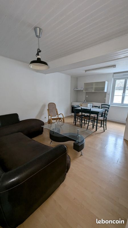 Immeuble 10 pièces 170 m² · à Jarnac · 170 m² · 210 000 €