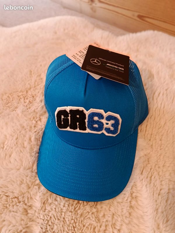 Casquette Mercedes F1 Ensemble Amg Mercedes Casquette Mercedes AMG Petronas George Russell - Édition British GP 2022 - Bleu - Taille Unique Casquette Gucci Casquette Pirelli F1 Podium