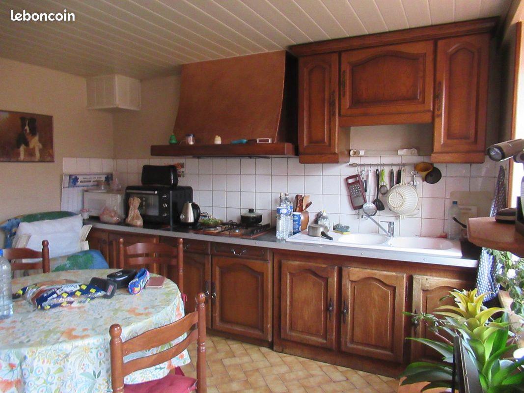 Maison 6 pièces 120 m² - Lezay 79120 (image principale 3)