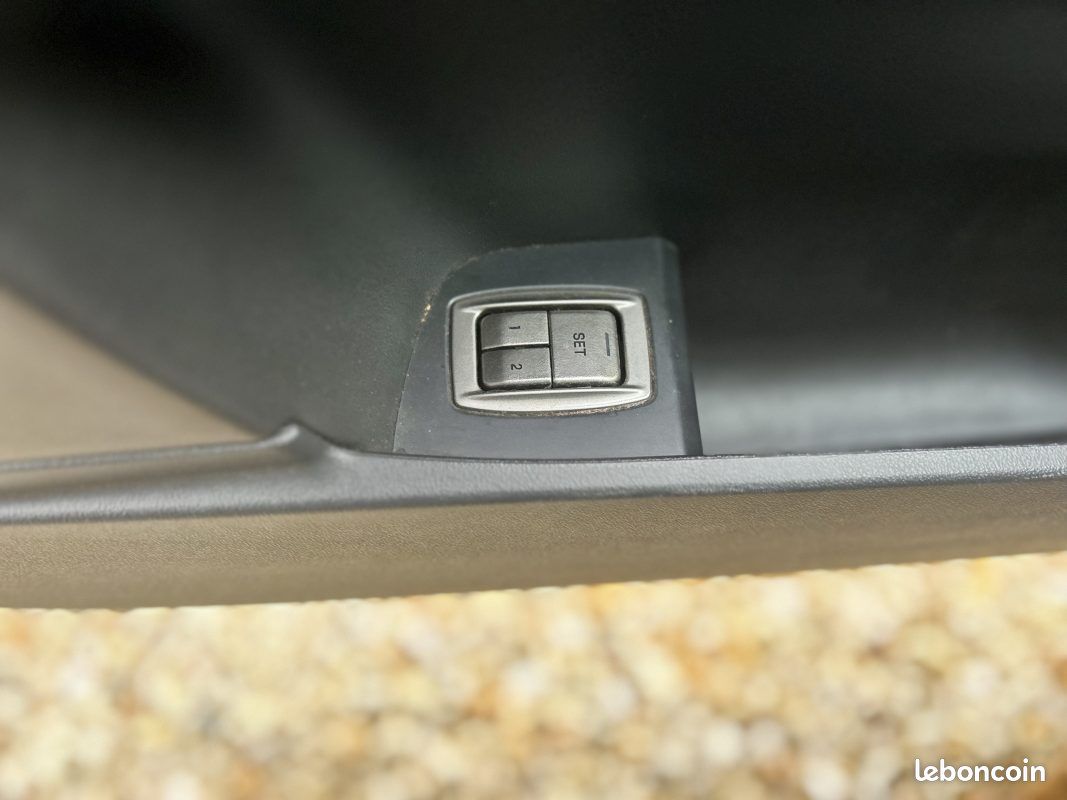 Jaguar xf v6 3l d 240 luxe premium 2009 (image 15)