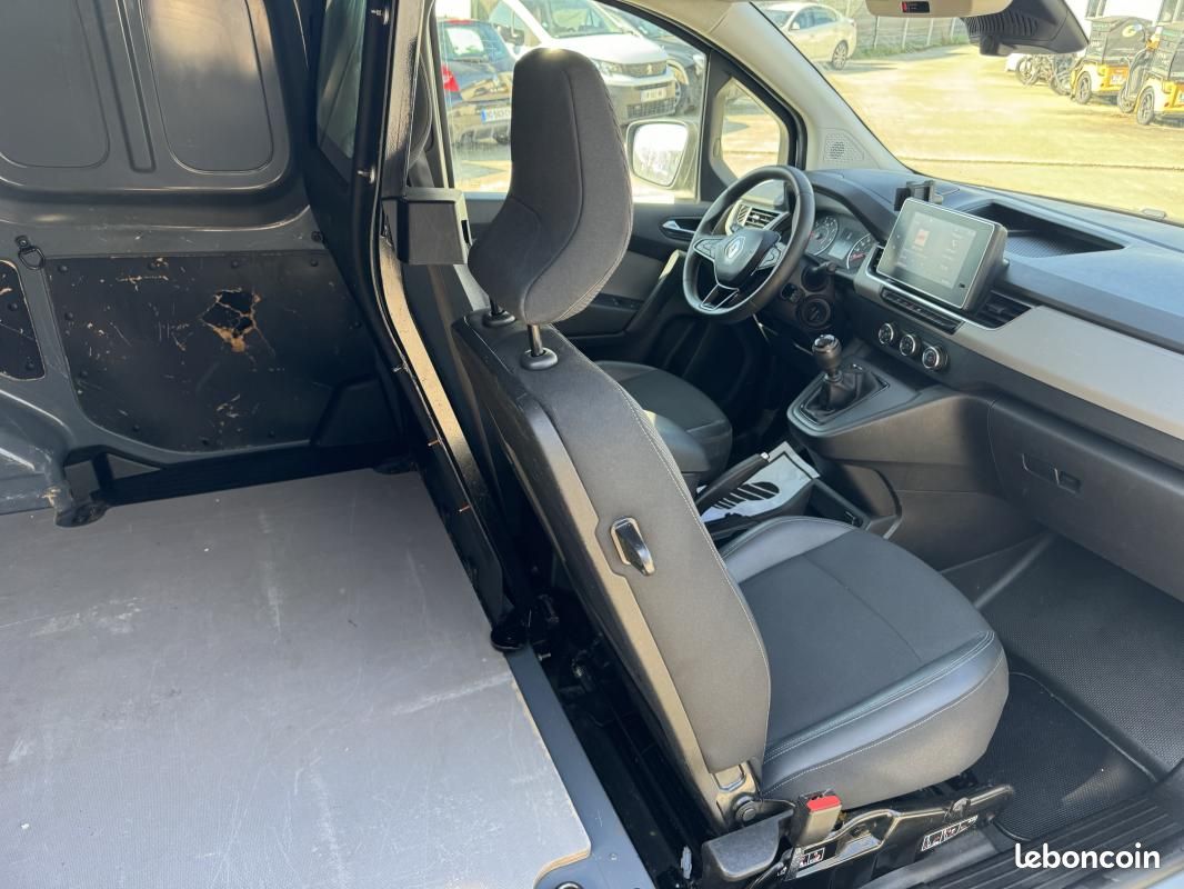 Renault Kangoo Van 1.5 Blue dCi 95ch Grand Confort Sésame Ouvre Toi/TVA/ TOUT ENTRETIEN (image 10)