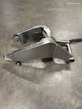 Paire De Pions De Bras Oscillant R&G Racing M10 Pour Kawasaki ZX6R 636 (2002-2006)