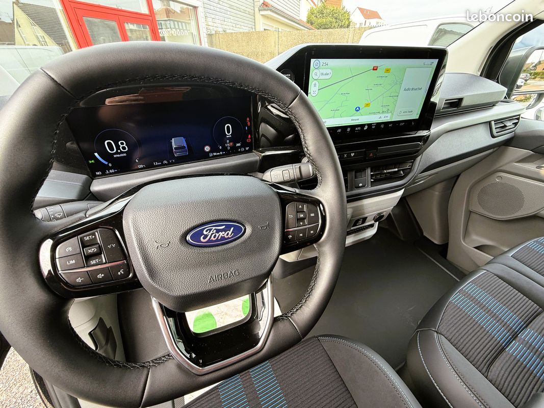 39.900 HT - Nouveau FORD CUSTOM SPORT 2026 L2H1 rallongé 2.0 TDCI 170 BVA8 (image 3)