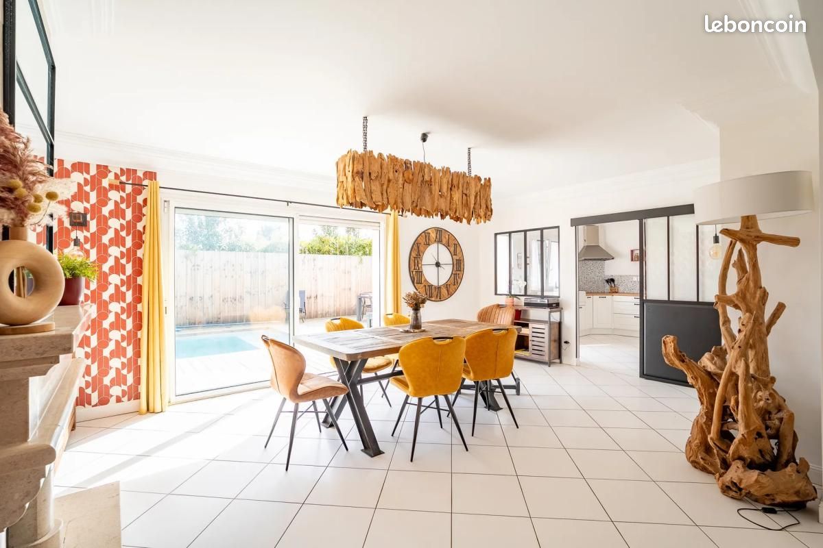 Maison 8 pièces 232 m² · à Bègles · 232 m² · 749 000 €