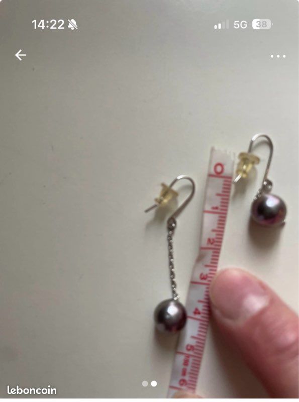 Boucles D'Oreilles Anciennes En Argent Massif Et Or Rose Avec Une Belle Perle De Tahiti Grise - Occasion