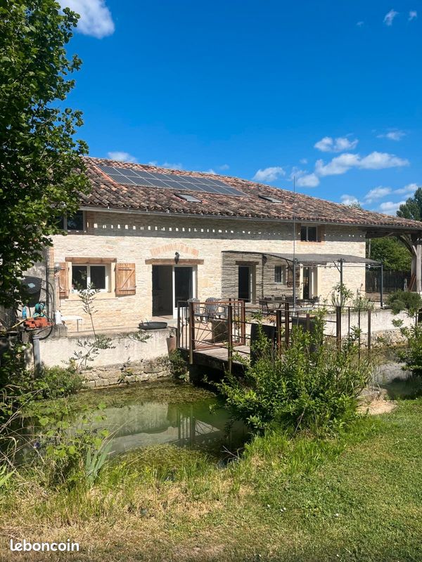 Maison 6 pièces 260 m² · à Puylaroque · 260 m² · 286 000 €
