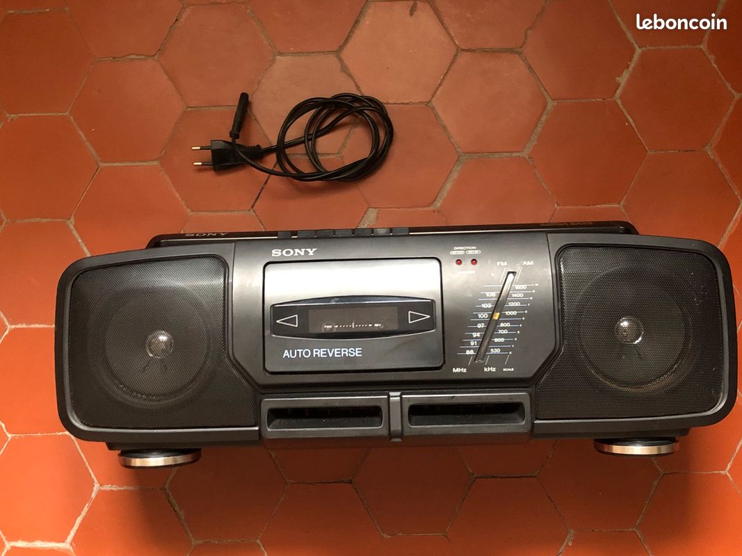 Radio cassette sony (image 1)