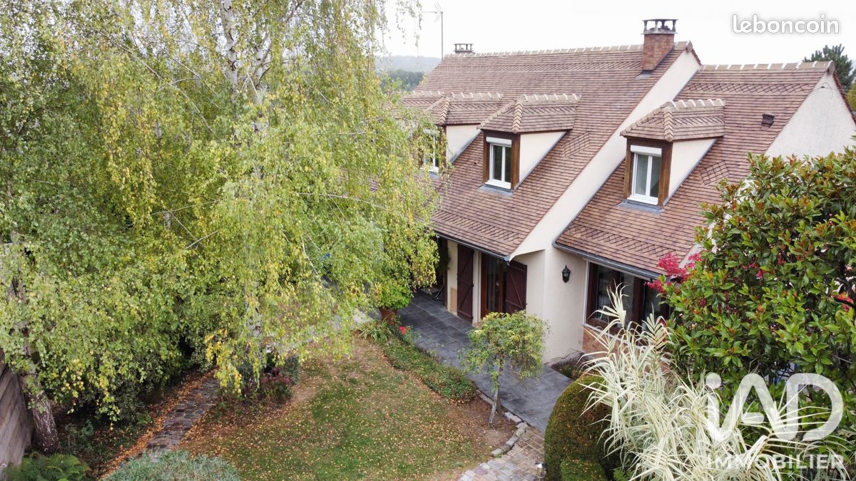 Maison 8 pièces 140 m² · à Mouroux · 140 m² · 332 000 €