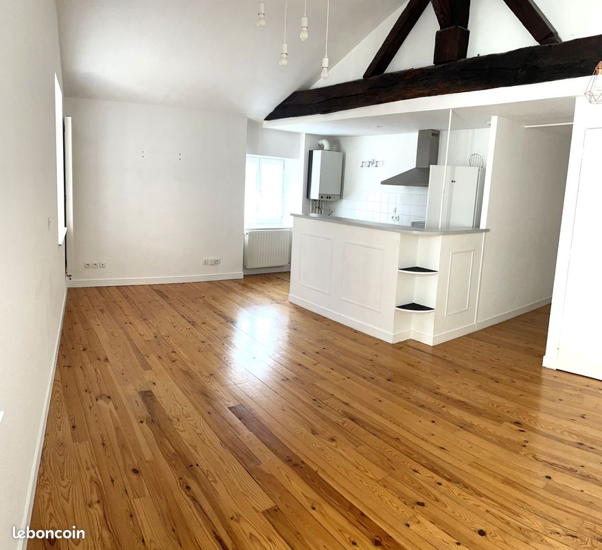 Appartement 3 pièces 55 m² · à Charlieu · 55 m² · 570 €