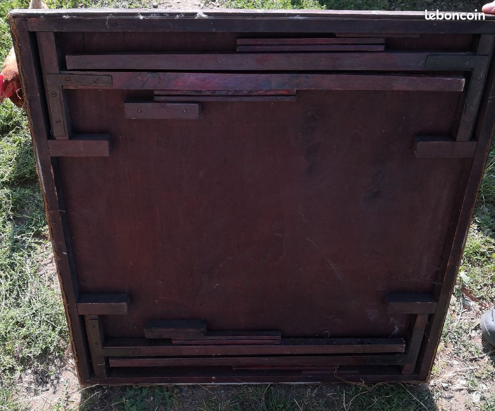 Table de jeu ancienne (image 4)