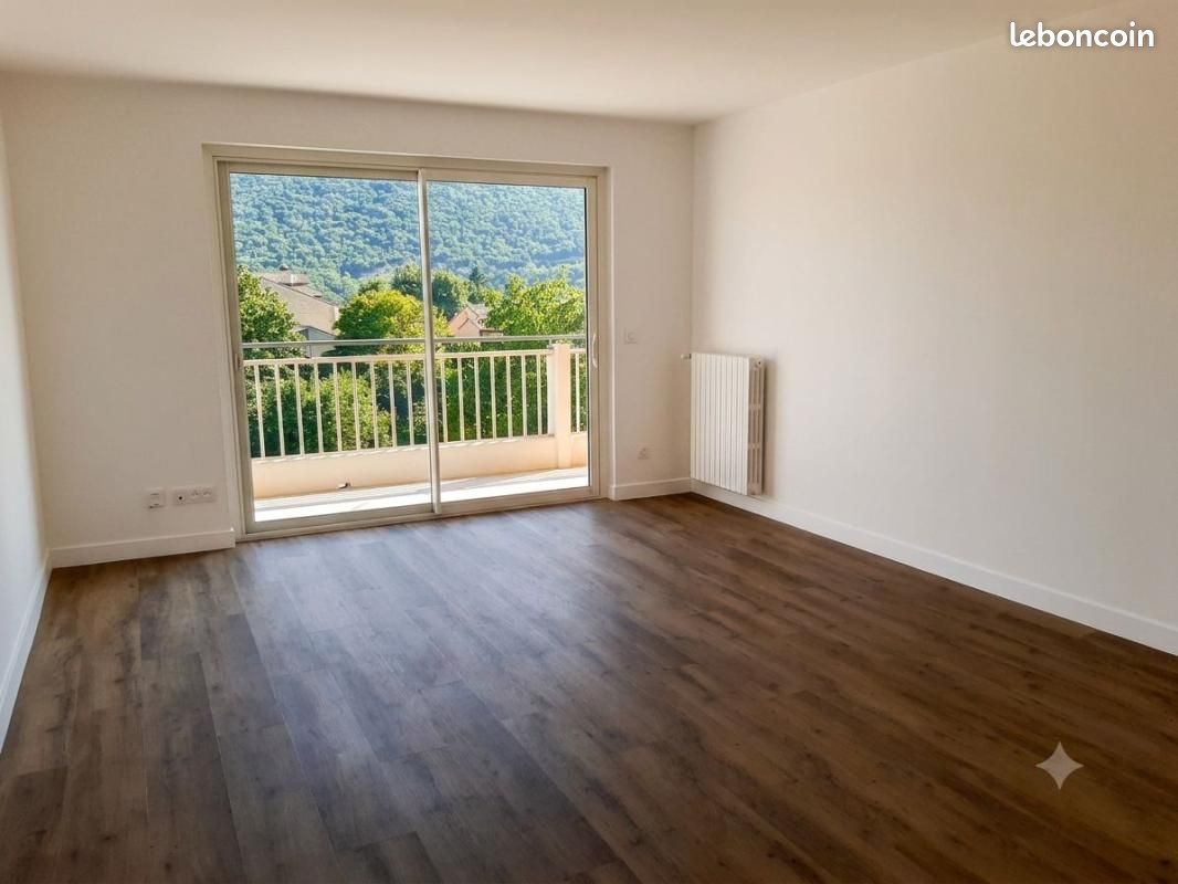 Appartement 4 pièces 76 m² · à Laragne-Montéglin · 76 m² · 770 €