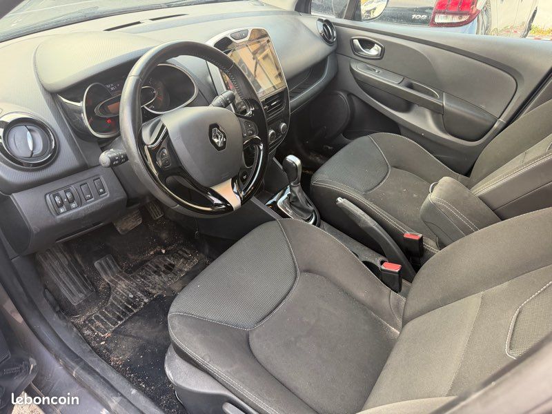 Clio 4 1,5 dCi 90cv accidentée boîte auto (image 2)