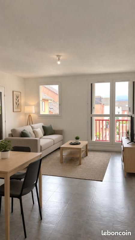 Appartement 3 pièces 85 m² · à Échirolles · 85 m² · 860 €/mois