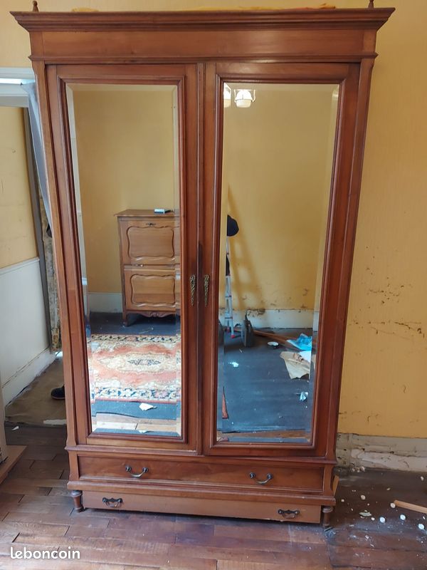 Meubles anciens et objets rares misent en vente (image 6)