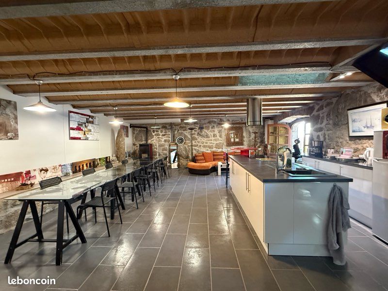 Maison 11 pièces 350 m² · au Puy-en-Velay · 350 m² · 720 000 €
