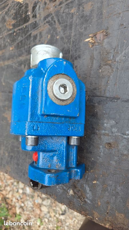 Pompe hydraulique iveco renault (image 3)