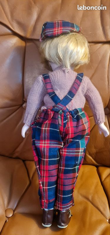 ANCIENNE POUPEE MANEQUIN Avec Cheveux Naturel Hauteur 23 Cm Avec Une