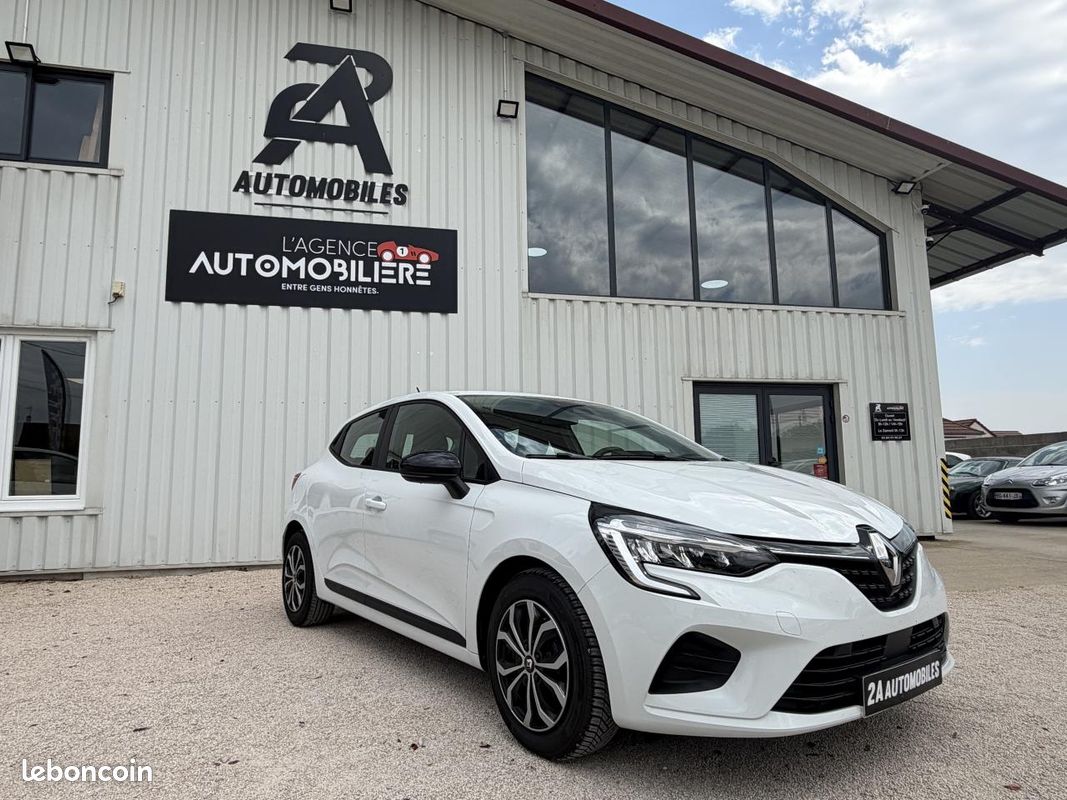 RENAULT CLIO V 1.6 E-Tech Hybride - 145CH - Finition Equilibre (image 1)