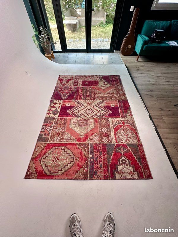 Tapis tissé à plat patchwork rouge (image 1)