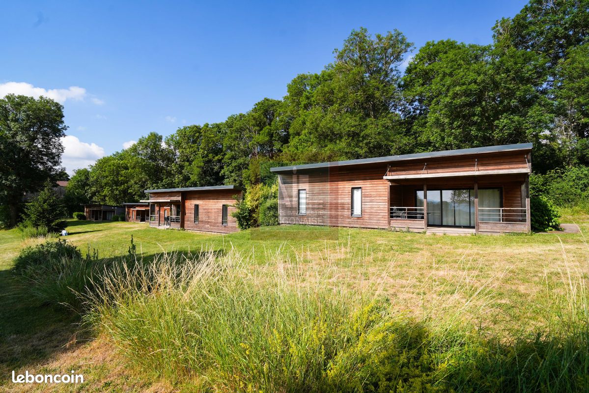Maison 26 pièces 420 m² · à Langogne · 420 m² · 520 000 €