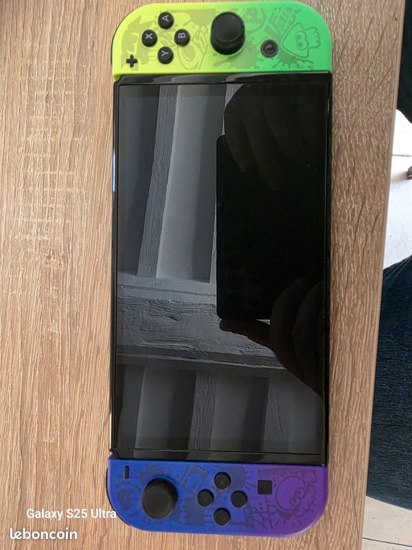 Console Switch oled édition splatoon 3. . Toute neuve. Jamais utilisée. . Avec animal crossing. Manette pour Switch. Trousse de transport et protection (image 7)