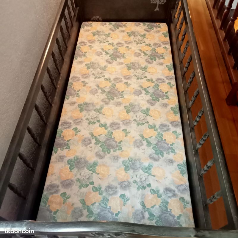 Lit bébé ancien + matelas (image 9)