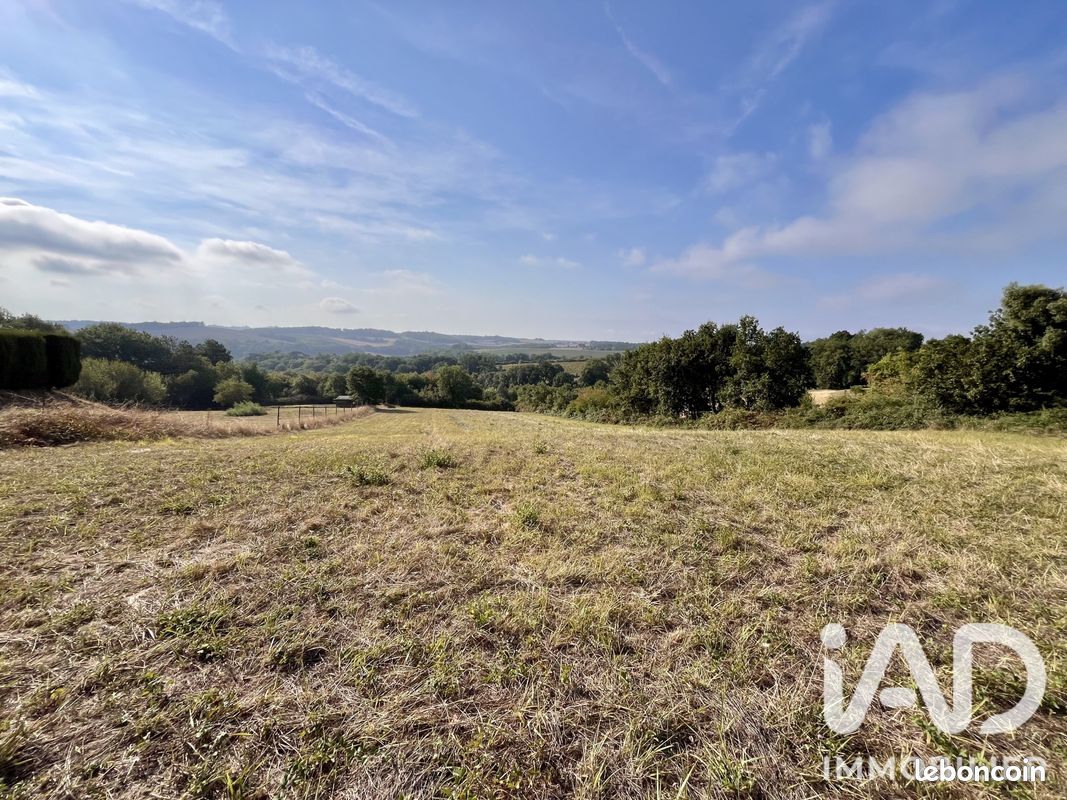 Terrain 6065 m² · à Sainte-Colombe-en-Bruilhois · 6 065 m² · 125 000 €